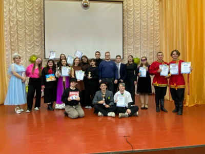 28 ноября 2025 года прошёл ежегодный фестиваль художественной самодеятельности «Студенческая осень в КФ НГПУ – 2025». 