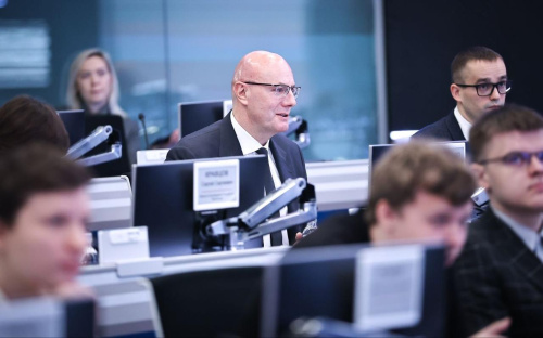 Дмитрий Чернышенко и Сергей Кравцов вместе со школьниками и студентами дали старт Всероссийской олимпиаде по ИИ