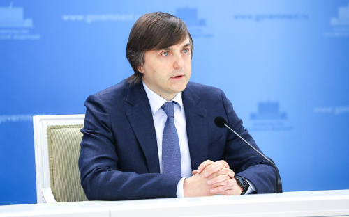 Брифинг Министра просвещения РФ Сергея Кравцова по итогам 2024/25 учебного года