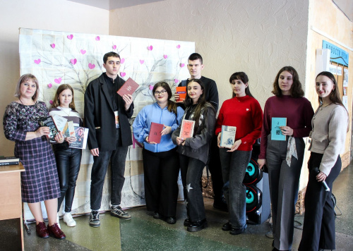 Книголюбы Куйбышевского филиала ФГБОУ ВО «НГПУ» отметили День книгодарения