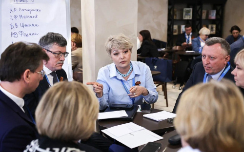 «Министерство образования региона и команда педагогического университета должны работать бесшовно»: и. о. ректора Сергей Александрович Нелюбов принимает участие во Всероссийском совещании в центре «Корсунь»