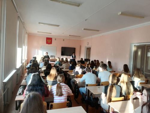 Куйбышевский филиал ФГБОУ ВО «НГПУ» расширяет горизонты: профориентационная встреча в Куйбышевском педагогическом колледже