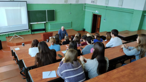 Письма с фронта и поэзия времён Великой Отечественной войны: в Куйбышевском филиале ФГБОУ ВО «НГПУ» прошел историко-поэтический час памяти