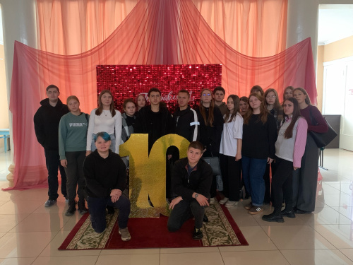 Первокурсники Куйбышевского филиала ФГБОУ ВО «НГПУ» открыли для себя мир творчества во Дворце культуры